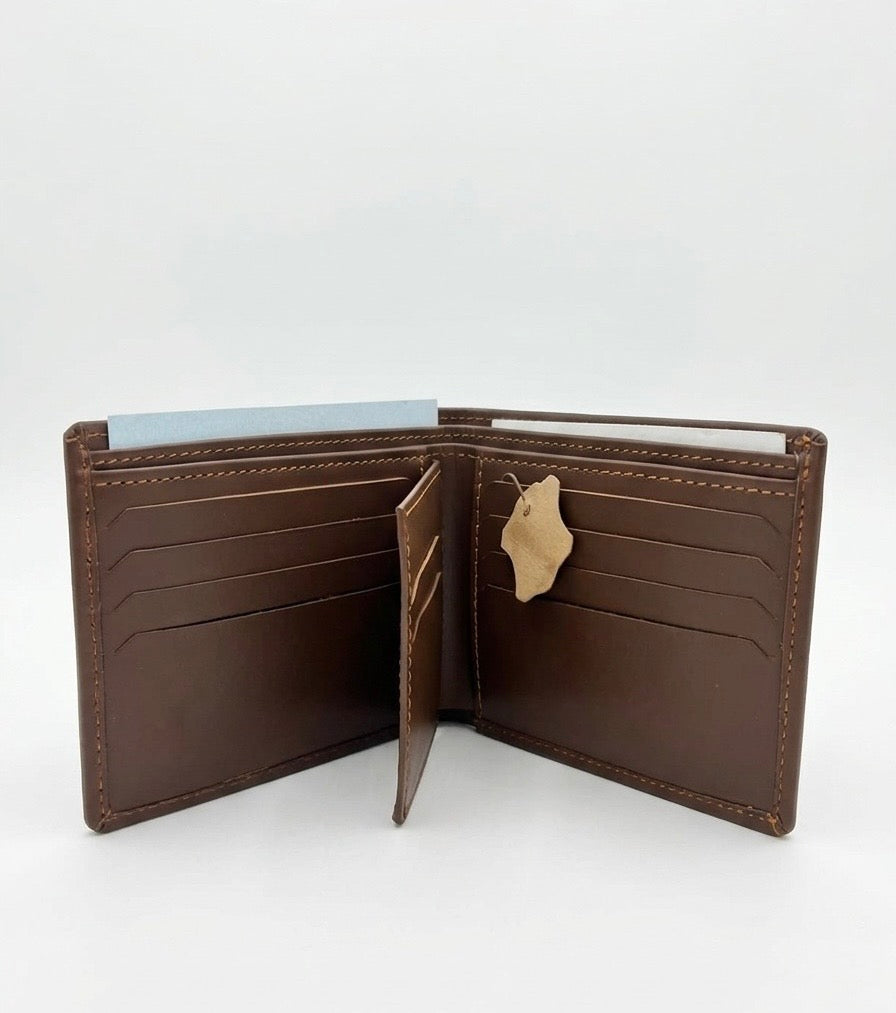 Leather Essential Signature Wallet