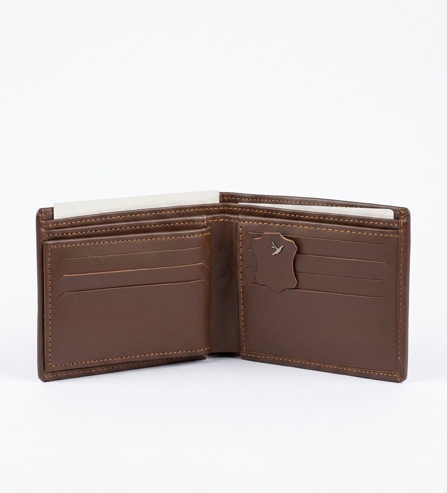 Leather Essential Signature Wallet